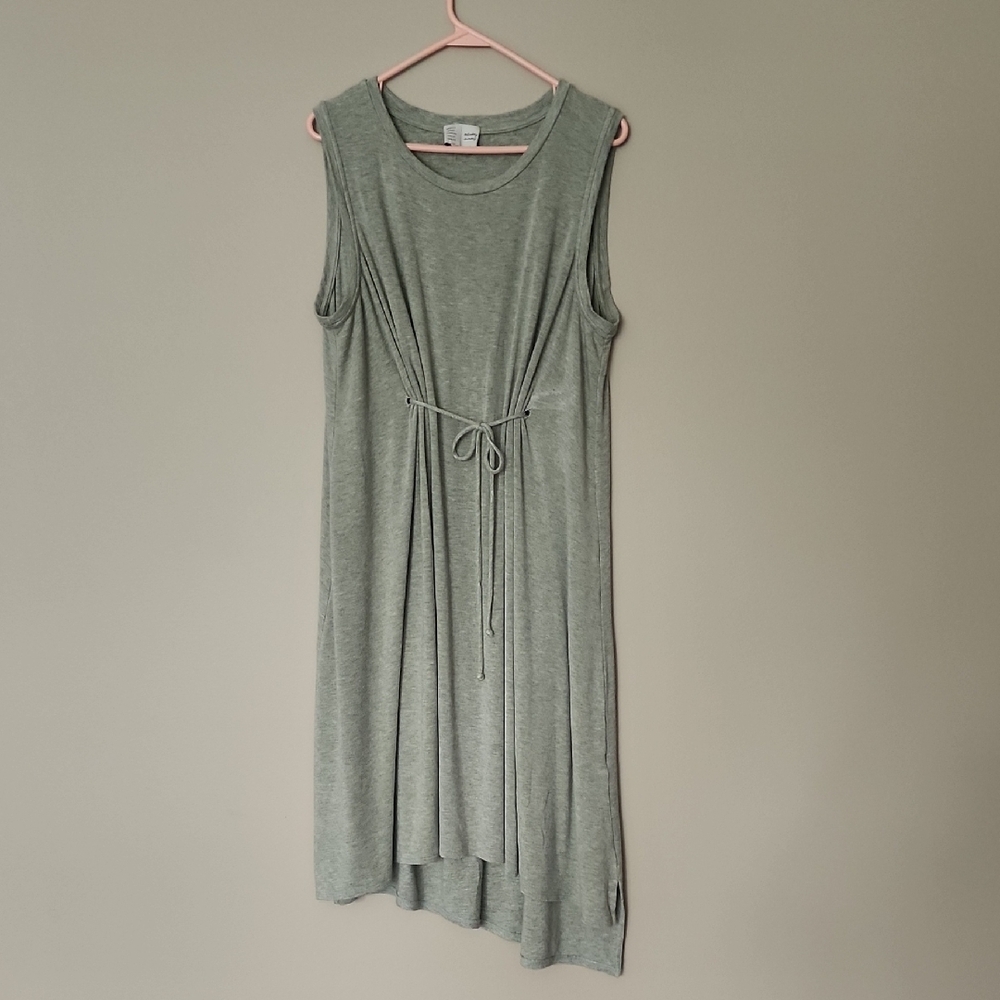 Elegant Green Sleeveless Dress